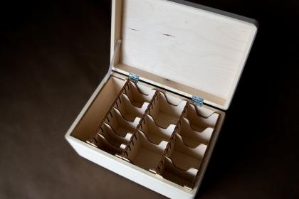 Skrzynia kolekcjonerska na karty H1