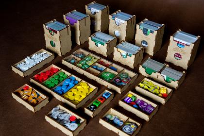 Insert pasujący do gry Eleven - wersja sklepowa