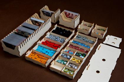 Insert pasujący do gry 51 Stan Master Set